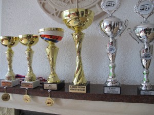 Sbírka.... :D - velký zlatý má být (asi) BOB :) img_1648.jpg